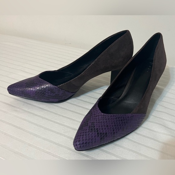LOGO by Lori Goldstein ColorBlock Purple Brown Heels Leather Upper Sz 8 Like New - Picture 2 of 16